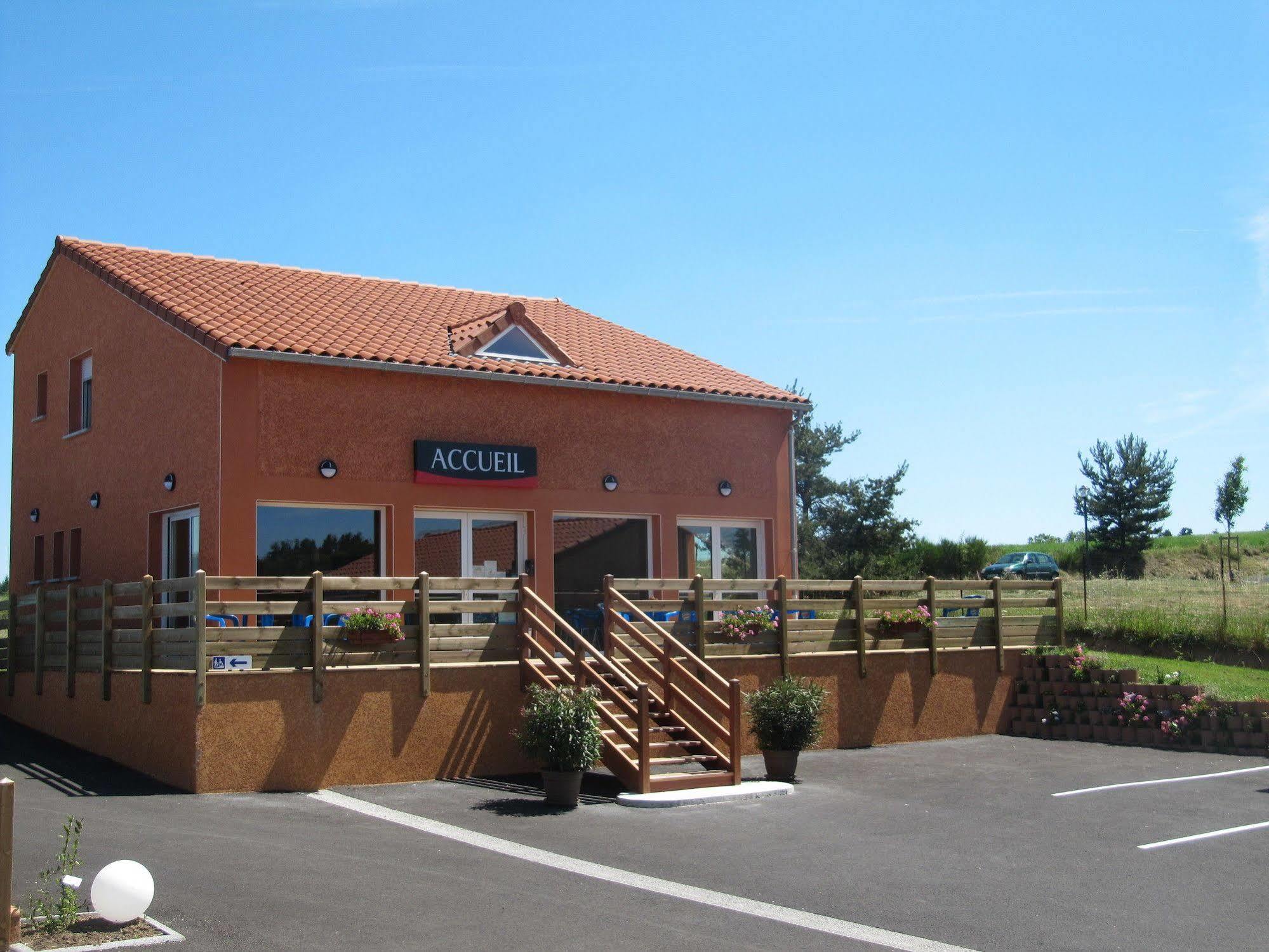 Hotel Cantal Cottages Saint-Georges  Εξωτερικό φωτογραφία