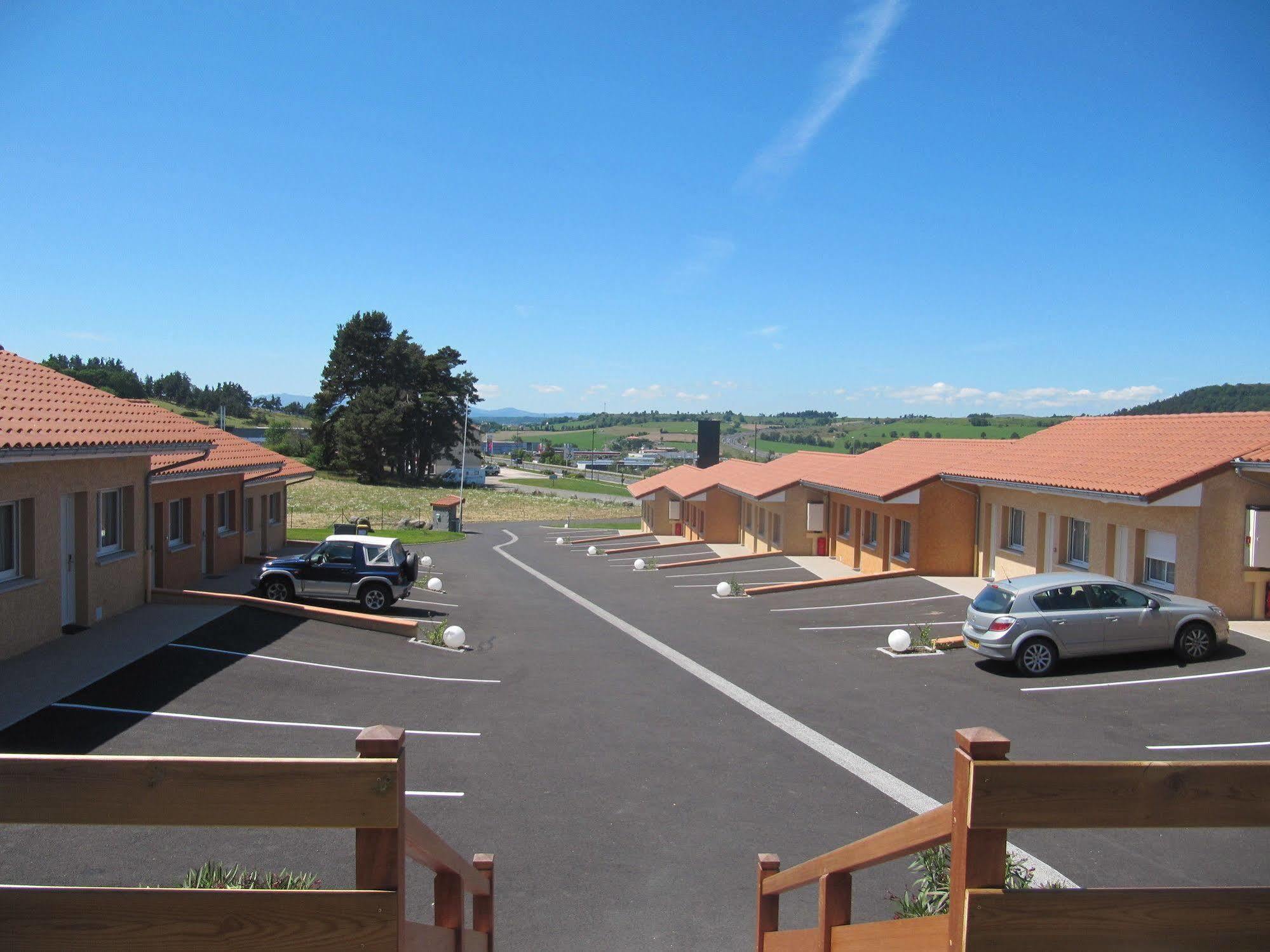 Hotel Cantal Cottages Saint-Georges  Εξωτερικό φωτογραφία